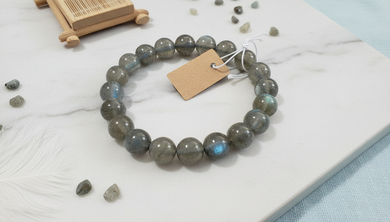 The Aurora Borealis on Your Wrist | 8mm Labradorite Bracelet 指尖流動的極光｜8mm 拉長石手串