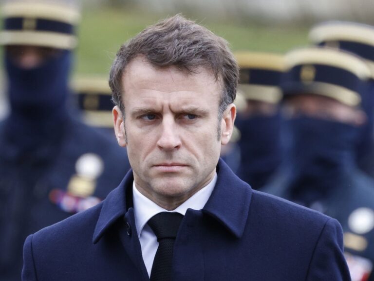 法國總統馬克龍在一年內再度面臨憲政危機